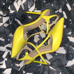 PATENT LEATHER T-STRAP HEEL